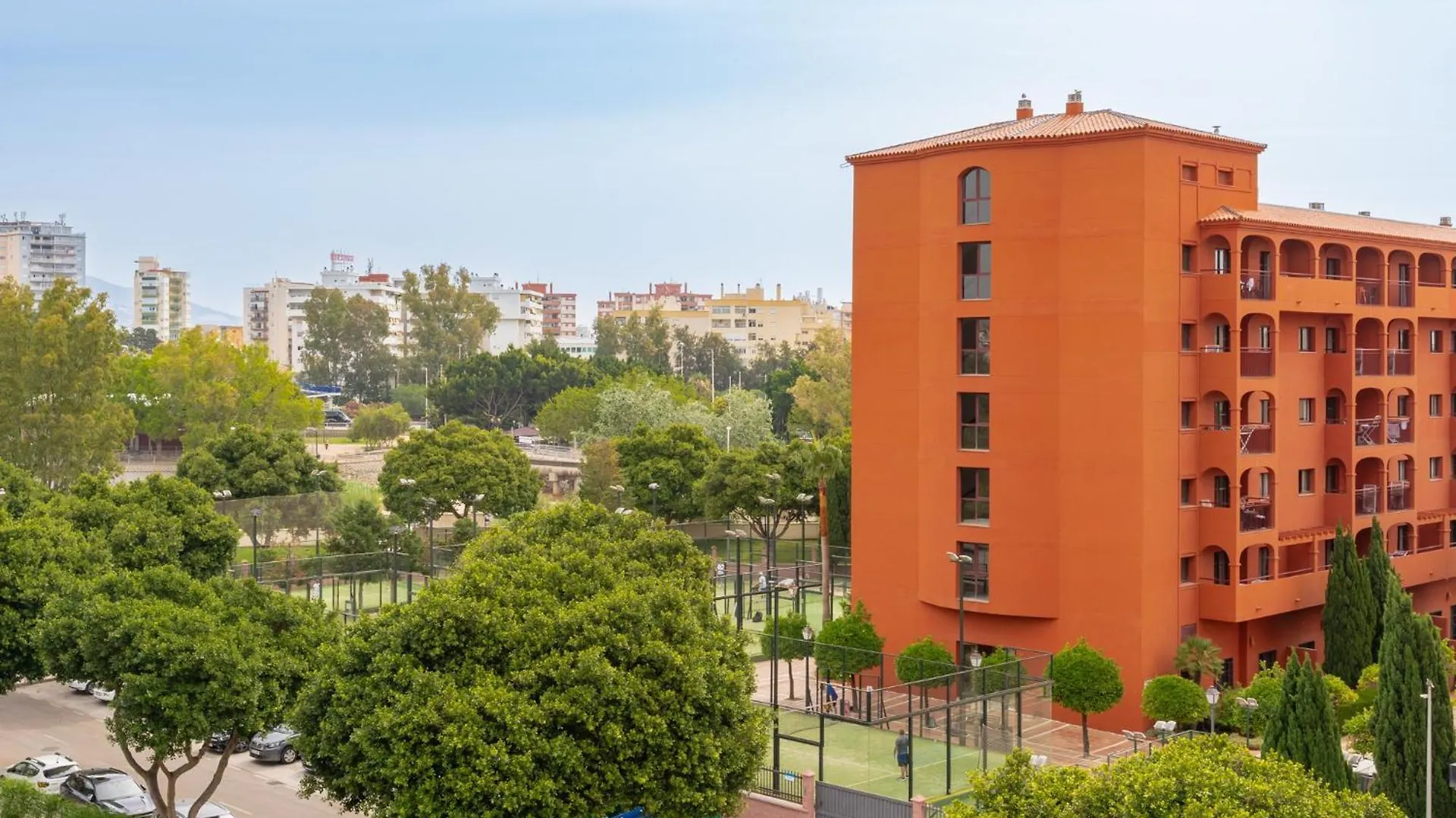 Miramar El Lago 푸엔히롤라